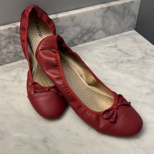 New, never worn.